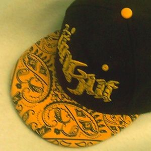 Yellow/Black "Inkhut" Hat